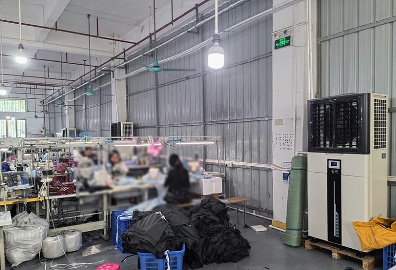 服裝廠整體制冷降溫，應用蒸發冷省電空調-立式軸流柜機